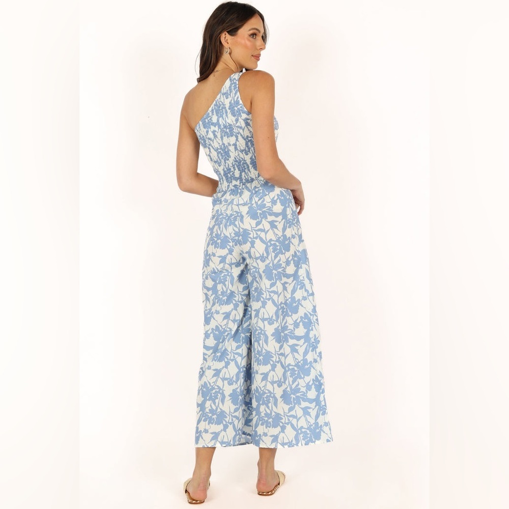 Petal & pup one shoulder smocked wide leg jumpsuit romper nwot - Picture 4 of 5